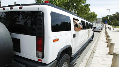 Hot girls Samia Duarte and her girlfriend have a passionate lesbian foreplay in the car