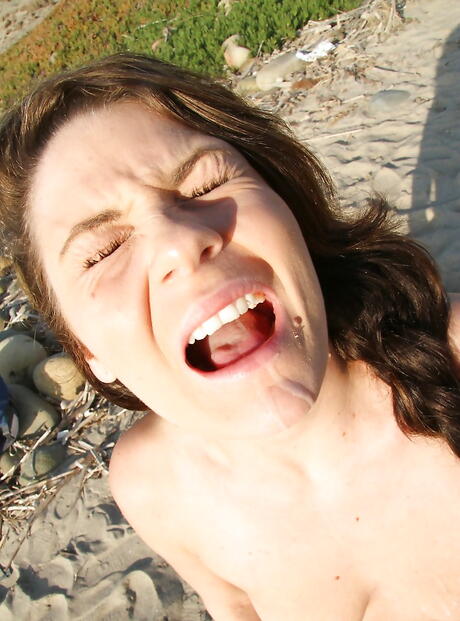 Luscious american young Audrina Ashley banged after good cock suck on the beach