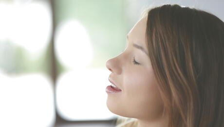 Shapely netherlander dark-haired young Taylor Sands unveiling tiny tits and spreading her legs 