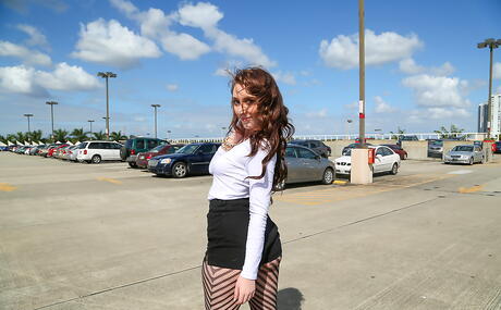 Hot american teen Lilith Addams rammed by big cock after good cock suck outside