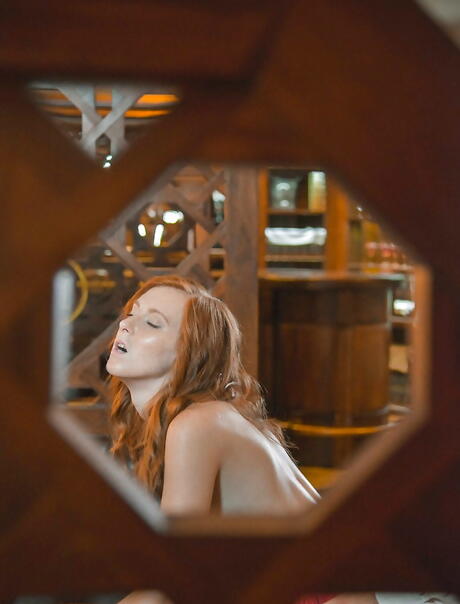 Sexy czech red-haired Linda Sweet loves to fuck 