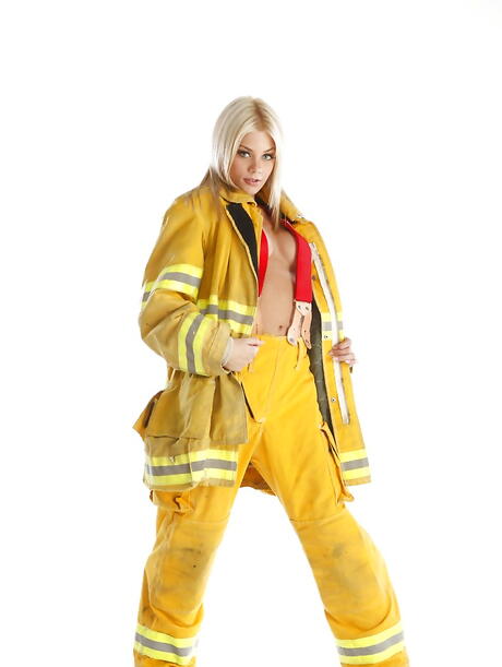 Delightful american babe Riley Steele in uniform bares big knockers and sexy butt 