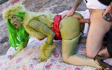 Sexy american milf Joanna Angel in cosplay outfit suck cock and take it in the ass outdoor