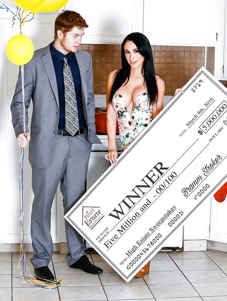 Alluring latina dark-haired milf Jackie Wood drilled in her shaved pussy after hot cock suck 