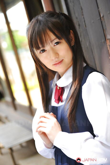 Stunning japanese brunette cutie Ai Uehara in sexy nice skirt outdoor