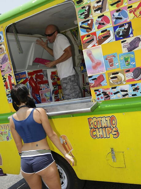 Shapely american teen Ashli Orion in shorts fucked in sissy after sucking cock outdoor