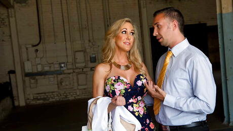 Tempting babes Abby Lee Brazil and Brandi Love in amazing 3some sex scene 