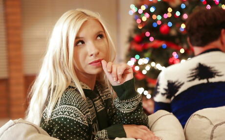 Very attractive chicks Angel Smalls and Kenzie Reeves in hardcore 3some scene 