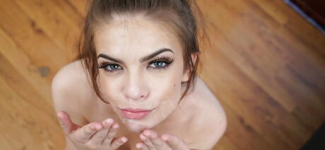 Stunning american teen Zoe Wood rammed after hot cock suck outdoor