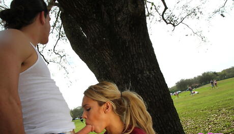 Slim american teen Mila Castro rammed in her cute pussy after hot blowjob outdoor