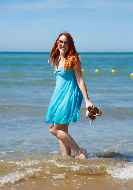 Hot spanish redheaded Amarna Miller in nice skirt baring her ass and spreading her legs outside