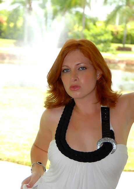 Charming american milf Ginger Blaze suck big dick and fucked hard outdoor