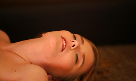 Foxy blonde teen Evelina fucked in her shaved pussy after wet blowjob 