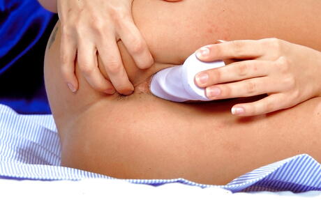 Seductive american porn star Autumn Jade in undies exhibiting big knockers and toying her cunt 