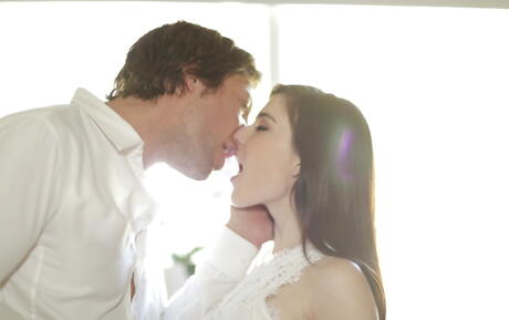 Deluxe american bombshell Jenna Reid in nice skirt fucked by big cock after good blowjob 