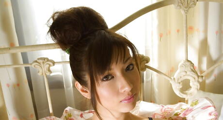 Slim japanese teen Reika in hot posing gallery