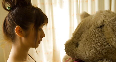 Slim japanese teen Reika in hot posing gallery