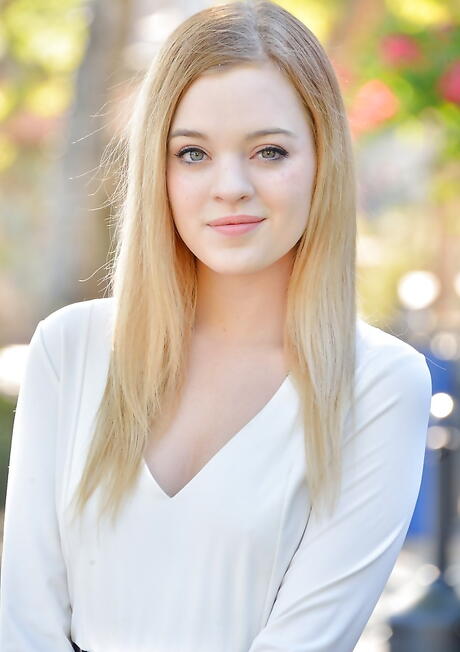 Shapely blonde teen Winter in nice skirt bares tiny tits and spreads her legs outdoor