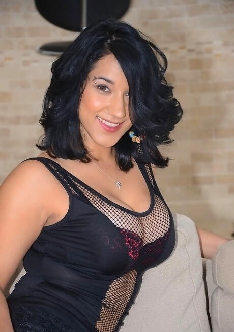 Stunning brunette babe Sophia in underwear exposes big hooters and hot butt 