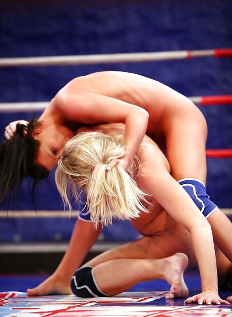 Sexy girls Ally and Melane in catfight 