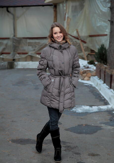 Foxy youthful Toxic A makes some hot foot fetish action outdoor