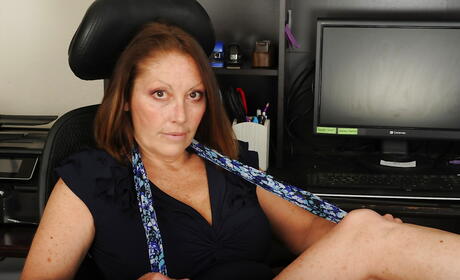 Excellent british mature Jane Mcwilliams in sexy skirt shows big boobs and pussy in office