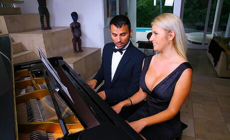 Tempting milf Chantelle Sky banged hard after good blowjob 