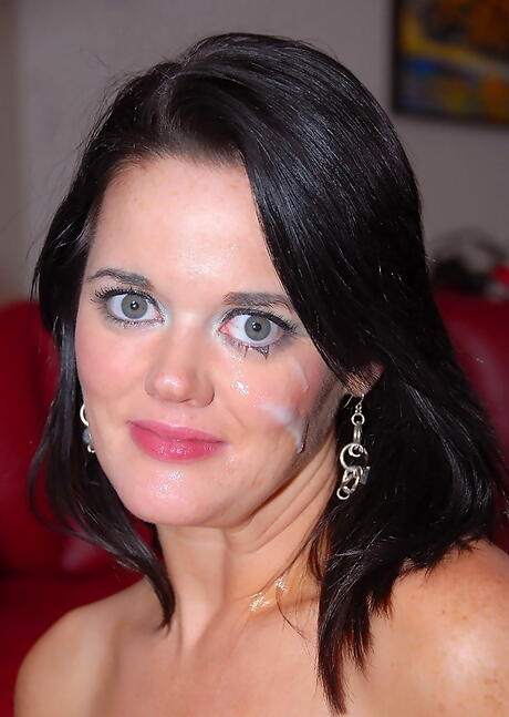 Excellent american milf Katy Kelly in tight jeans enjoy hardcore threesome sex scene outdoor