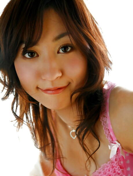 Excellent japanese babe Momo Yoshizawa posing in underwear on camera 