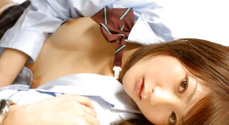 Sexy japanese babe Yuran in sexy fancy skirt outdoor