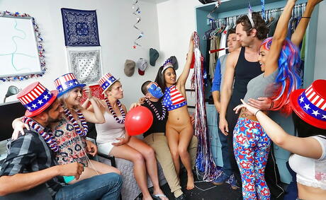 Stunning cuties Nicole Bexley, Olivia Kasady and Maya Bijou take part in xxx orgy in the club