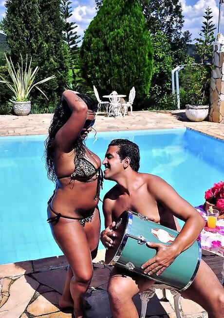 Deluxe latin milf Aninha Melo fucked after hot suck at pool