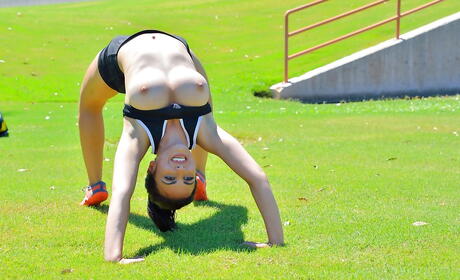 Glamorous brunette cutie Saraya in nasty foot fetish near the pool