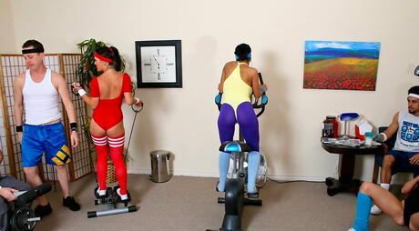 Adorable mommies Ricki White, Claire Dames and Kelly Divine take part in superb orgy 