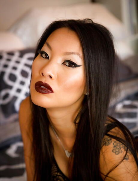 Excellent asian milf Asa Akira baring big boobs and masturbating 