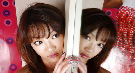 Gracile japanese teen Mai Kitamura in sexy undies in foot fetish show 