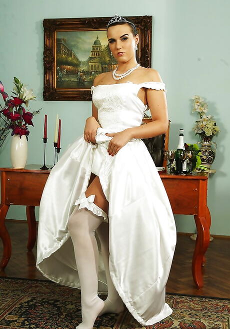 Stunning babe Wild Devil exhibits her ass 