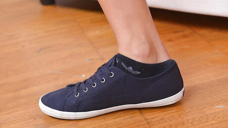 Lovely hungarian blonde Christen Courtney in nasty foot fetish action 