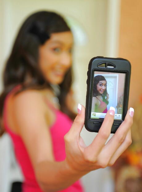 Sexy american teen Ariel Rose exposes small tits and sexy butt 