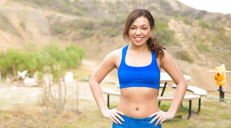 Foxy latin hottie Naomi Heart exhibits tiny tits and spreads her legs outdoor