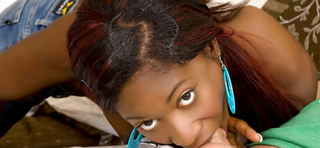 Sylphlike american young Giselle Capri taking deep rod 