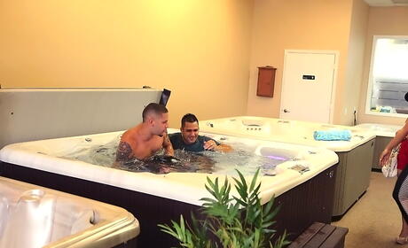 Inviting girls Izzy Bella Blu and Katie Banks enjoy amazing threesome scene in the bathroom