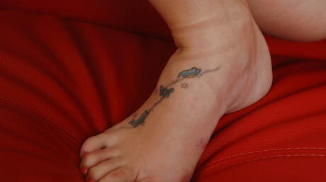 Very attractive portuguese hottie Charlyse Bella in sexy jeans in nasty foot fetish 