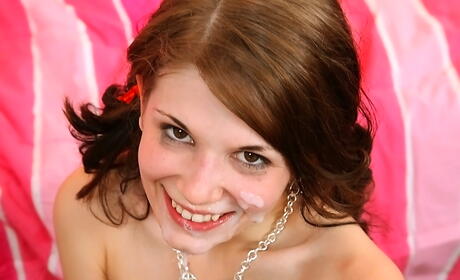 Stunning american young Sensi Pearl hard fucked in bald pussy after sucking rod 