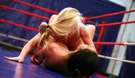 Sultry women Dorina Gold and Melissa Ria licking pink pussies during hot lesbian sex 