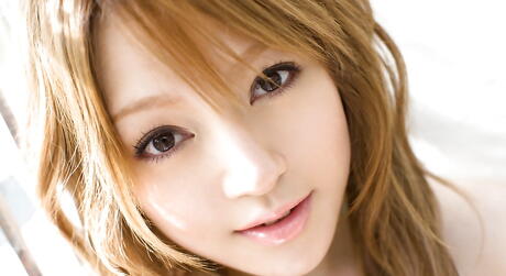 Sultry japanese babe Ria Sakurai in underwear exposes her butt 