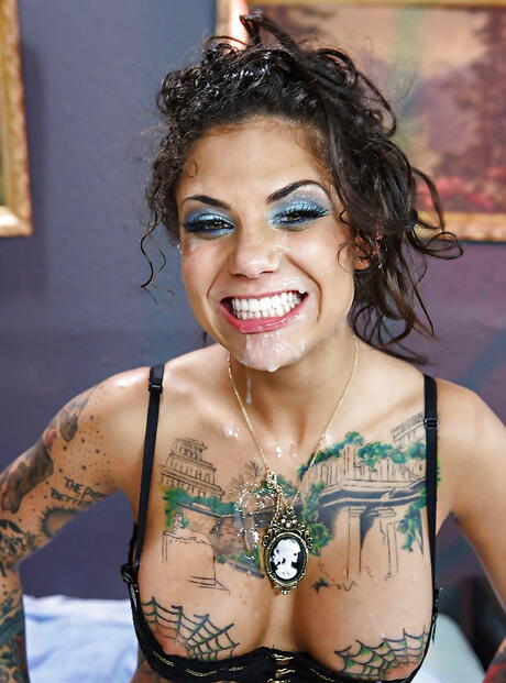 Very attractive american Bonnie Rotten drilled in the ass after good cock sucking 