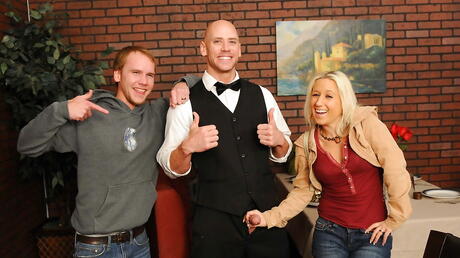 Hot Milfs in Reality scene in restraunt from Brazzers