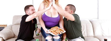 Lovely american fatty Mya Blair enjoy amazing 3some sex 