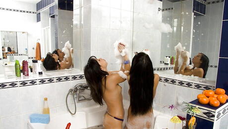 Deluxe girls Alysa Gap and Karen kissing andfucking with sex toy in bathroom